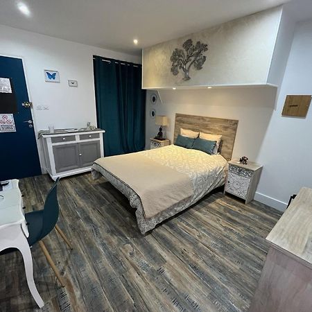 Chambres D'Hotes A La Forge Du Coglais La Selle-en-Cogles Экстерьер фото
